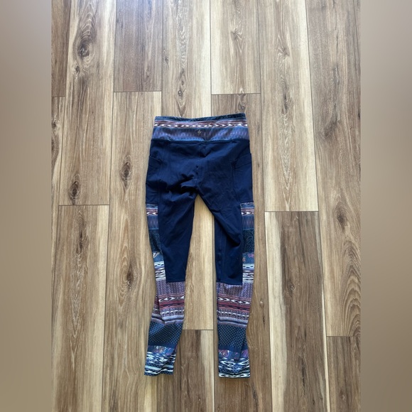 Prana women’s blue highway 7/8 yoga leggings size small - Picture 6 of 7